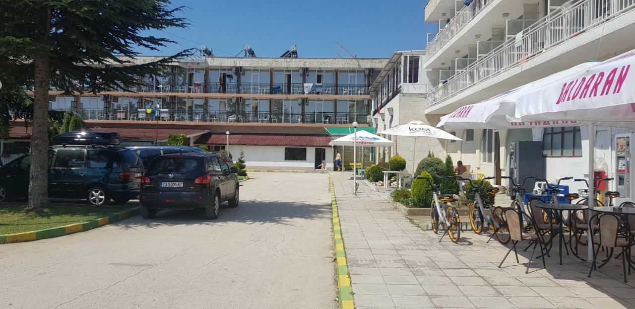 Dsk Hotel 克兰内沃 外观 照片