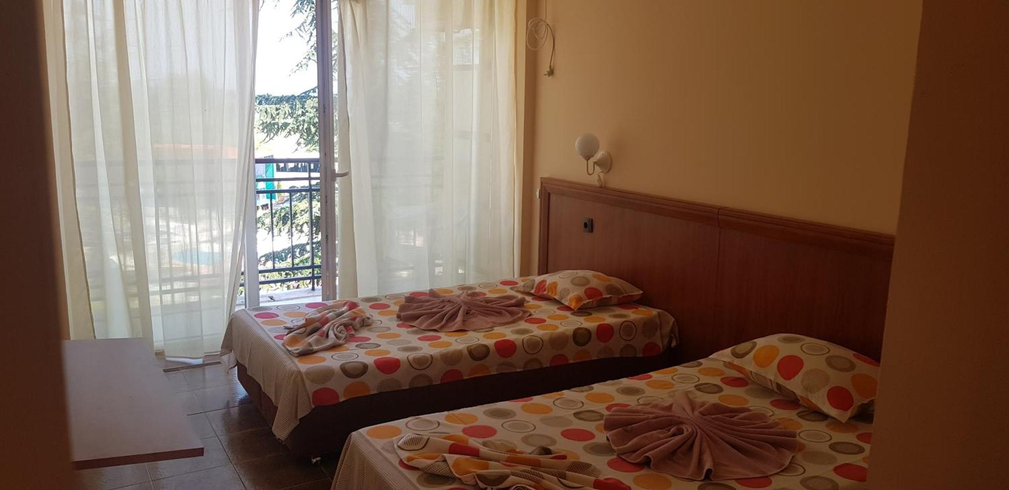Dsk Hotel 克兰内沃 外观 照片